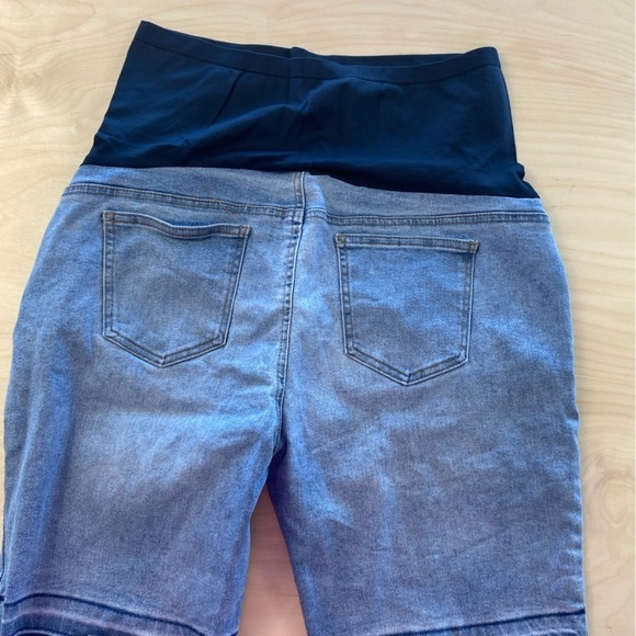 Time and Tru Maternity Shorts size Large (12-14) (DK) - Picture 5 of 8